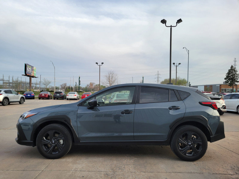 Used 2025 Subaru Crosstrek 2.0i image 4
