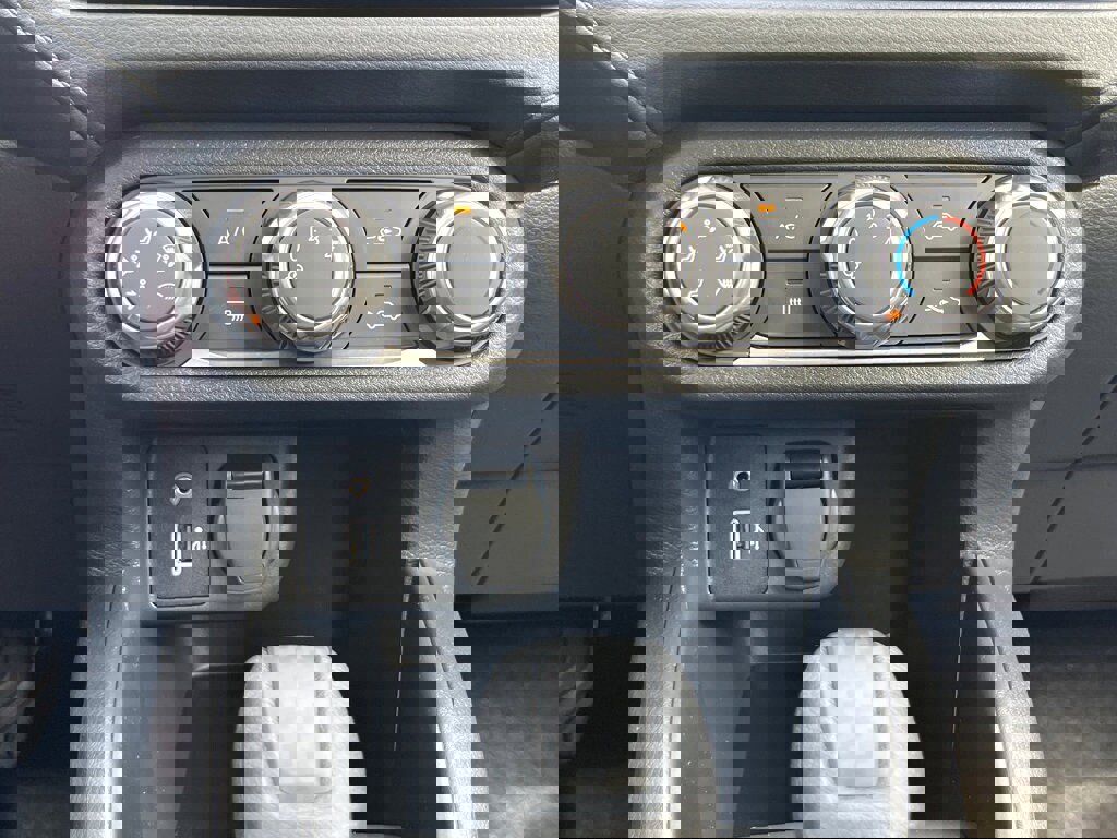 New 2025 Nissan Versa S w/ Trunk Package image 23