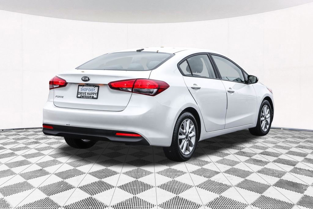 Used 2017 Kia Forte LX w/ LX Popular Package image 12