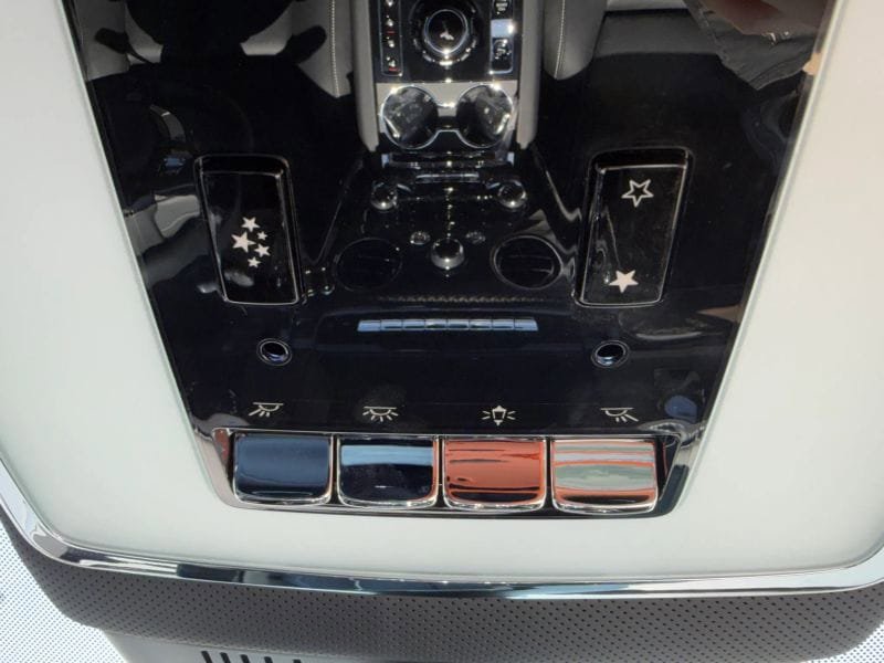 Used 2022 Rolls-Royce Cullinan Black Badge w/ Dark Exterior Package AWD/4WD image 38