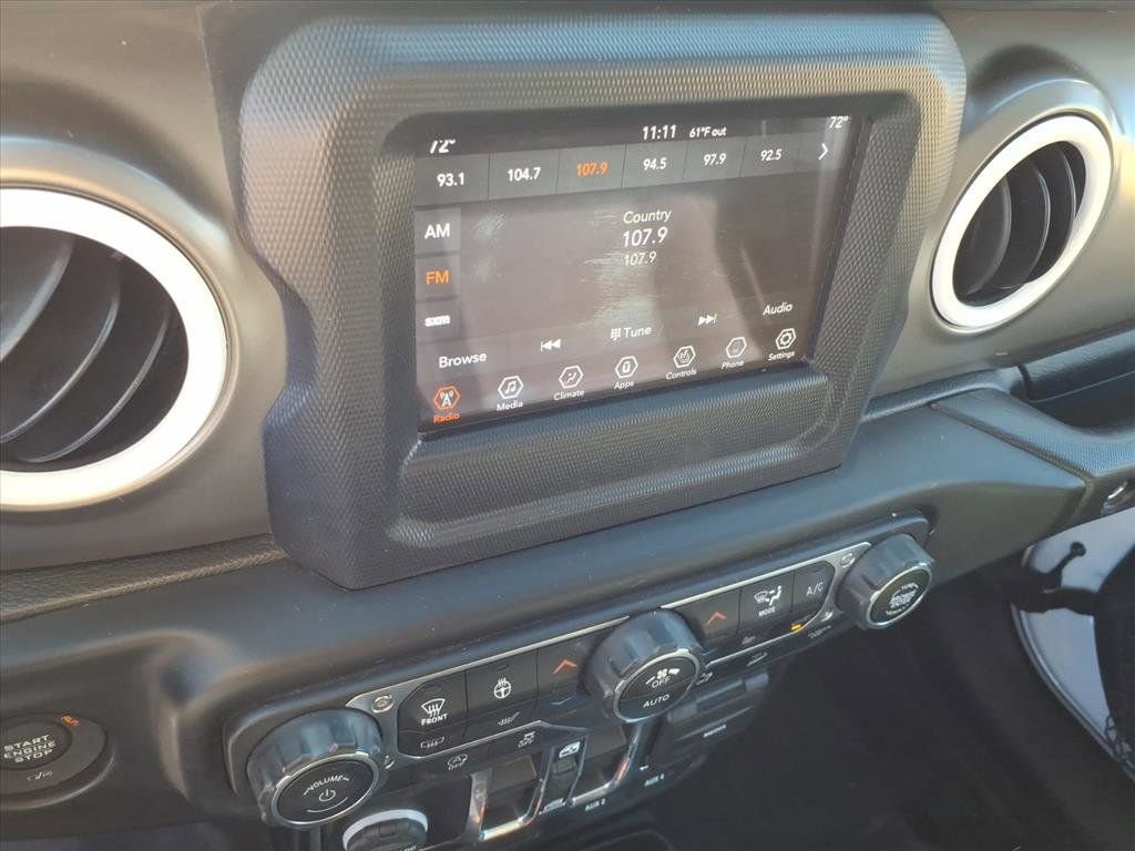 Used 2020 Jeep Wrangler Unlimited Sport image 30