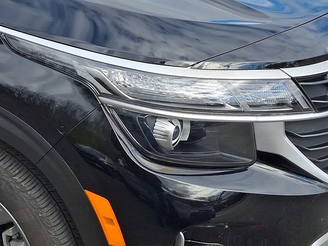 Certified 2024 Kia Seltos LX AWD/4WD image 9