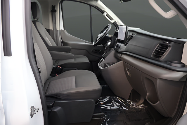 Used 2022 Ford Transit 350 XLT RWD image 21