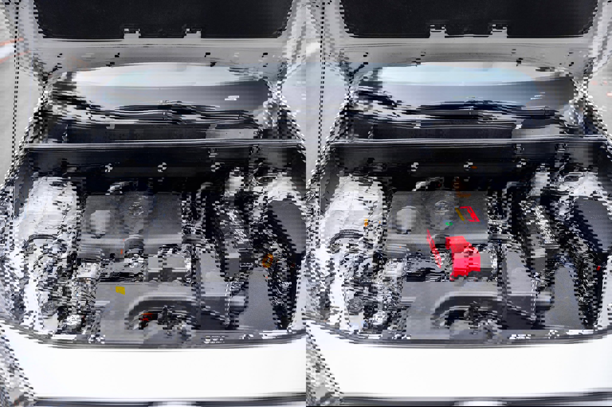 Used 2024 Toyota RAV4 LE image 28