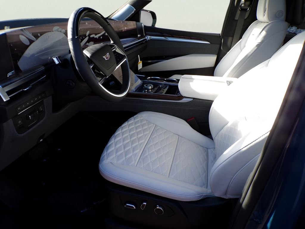 New 2026 Cadillac Escalade Platinum Sport w/ LPO, ONYX Package image 5