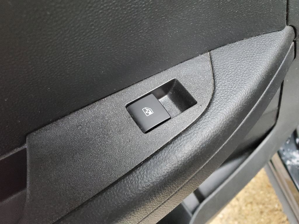 Used 2017 GMC Terrain SLT w/ Open Road Package image 12