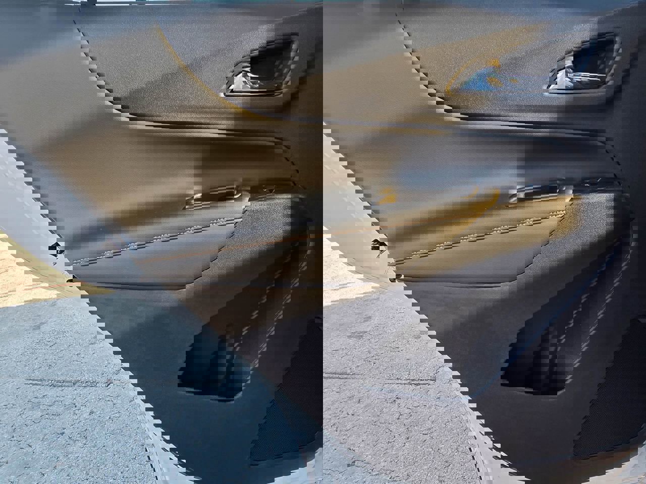 Used 2021 Chevrolet Equinox Premier image 24