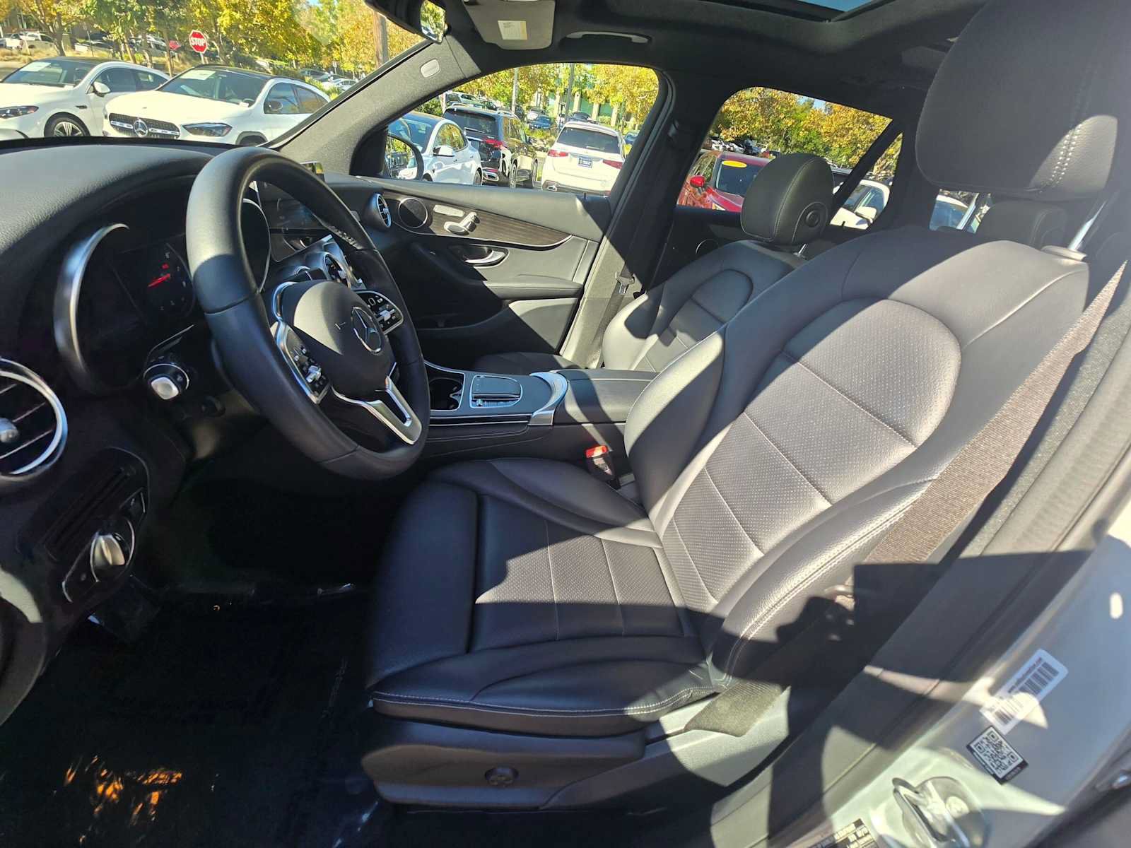 Used 2020 Mercedes-Benz GLC 300 image 23