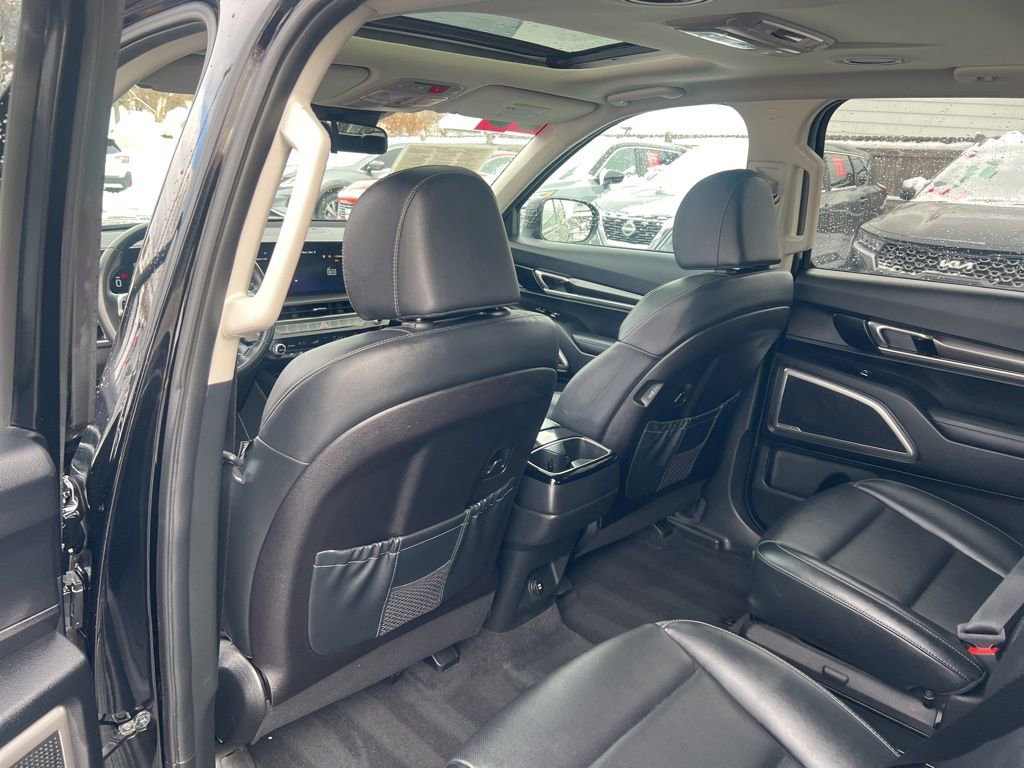 Certified 2023 Kia Telluride S w/ S Sunroof Package image 10