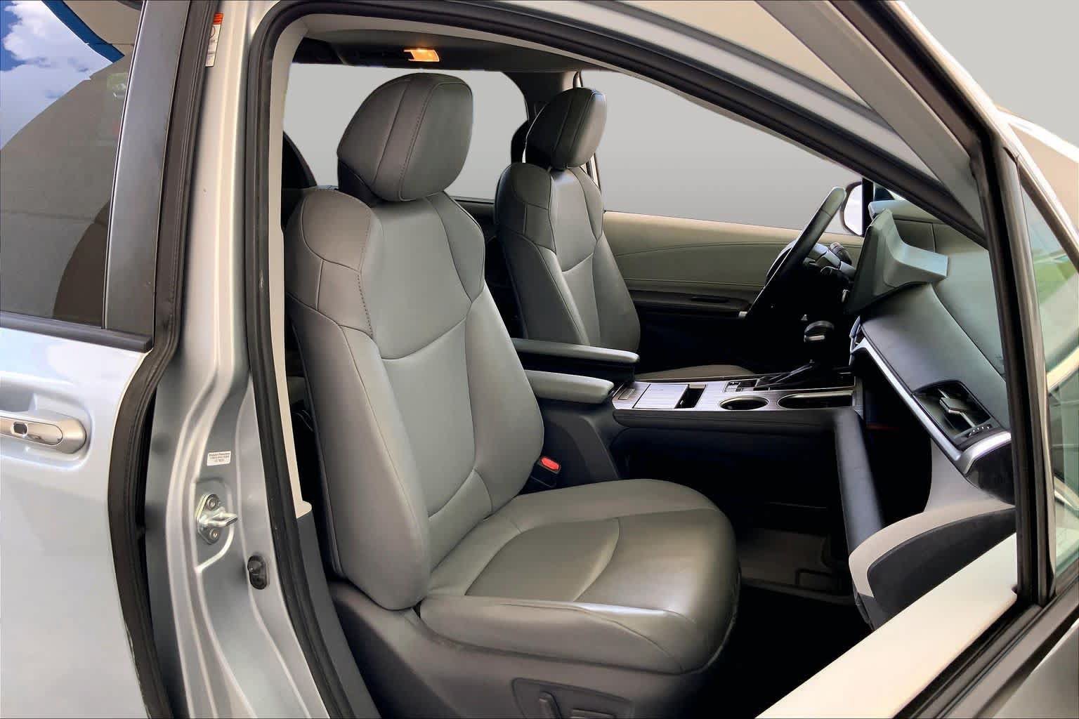 Used 2021 Toyota Sienna XLE FWD image 9