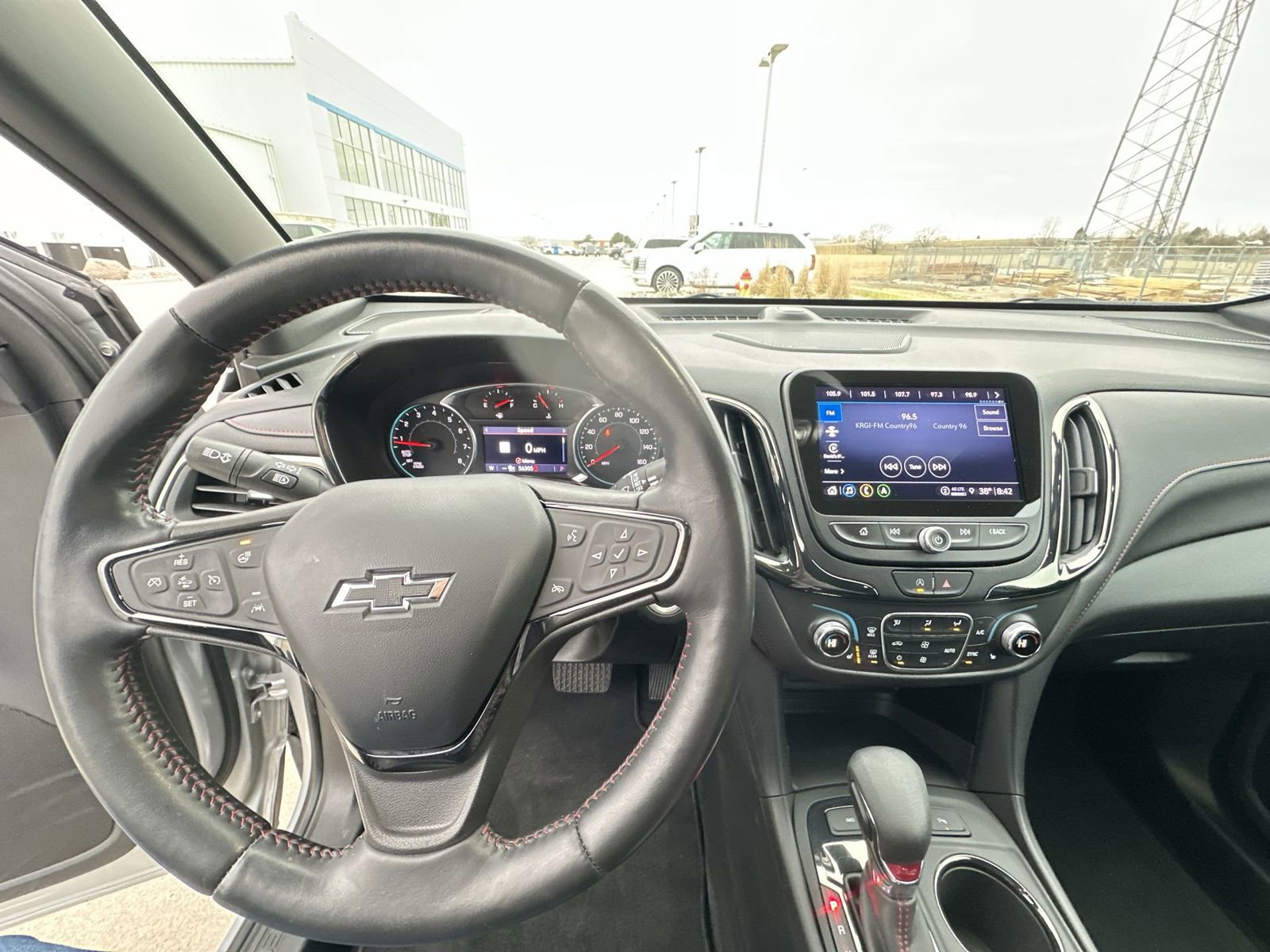 Used 2022 Chevrolet Equinox RS w/ RS Leather Package AWD/4WD image 11
