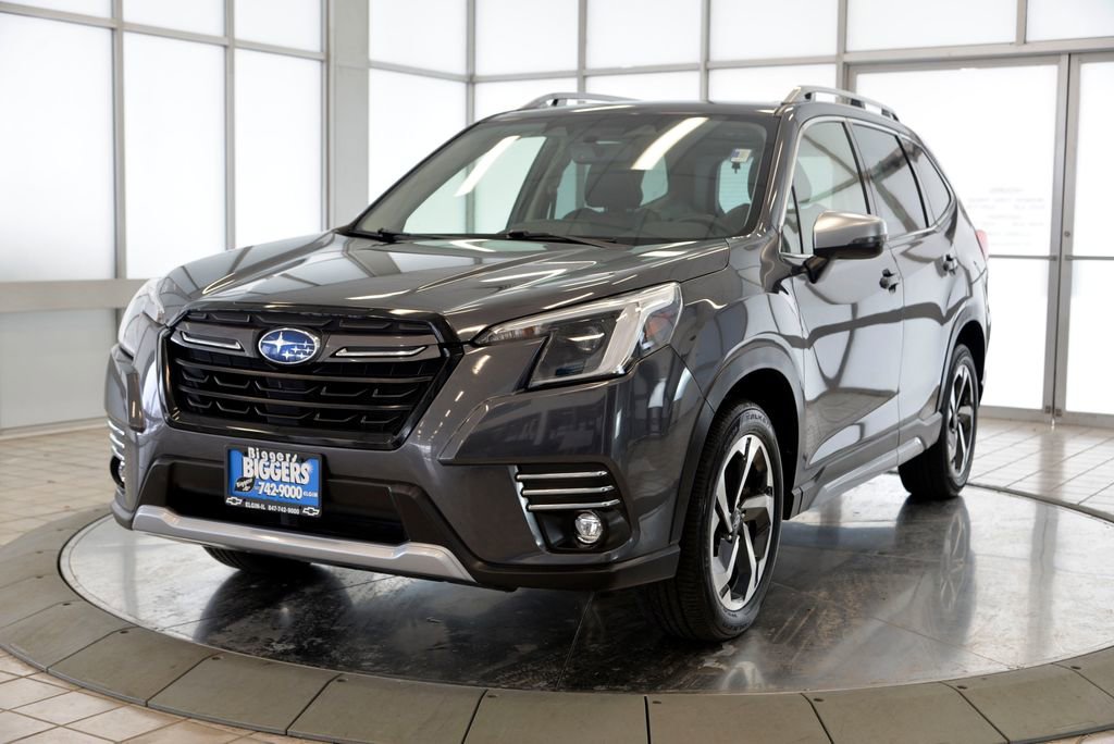 Used 2023 Subaru Forester Touring image 4
