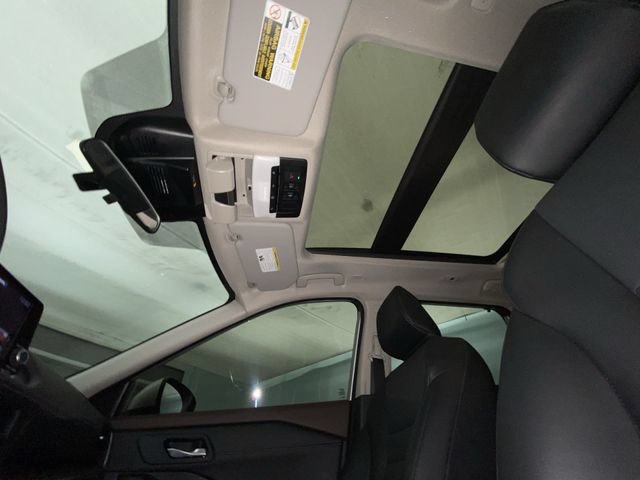 Used 2023 Nissan Rogue SV w/ SV Premium B Package AWD/4WD image 21