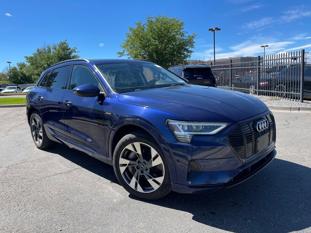Used 2021 Audi e-tron Premium w/ Convenience Plus Package AWD/4WD image 1