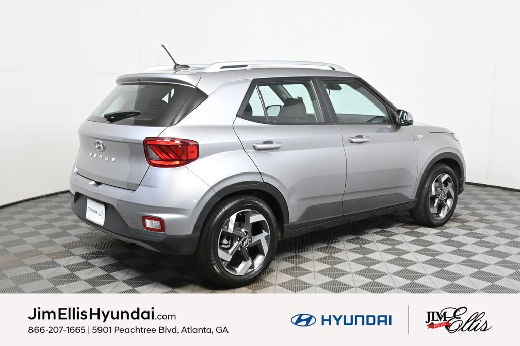 Certified 2023 Hyundai Venue SEL image 28