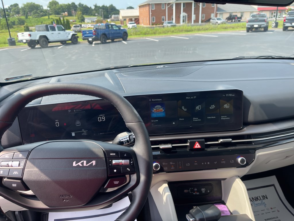 Certified 2026 Kia Sportage EX w/ EX Panorama Roof Package AWD/4WD image 16