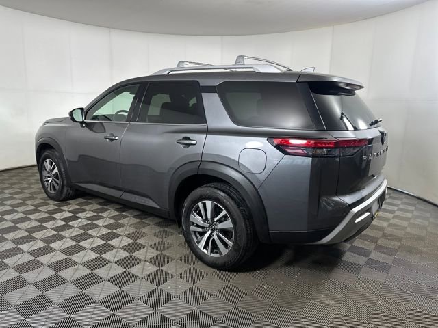 Used 2023 Nissan Pathfinder SL image 5