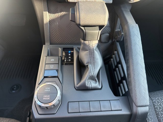 Used 2025 Toyota 4Runner SR5 image 31