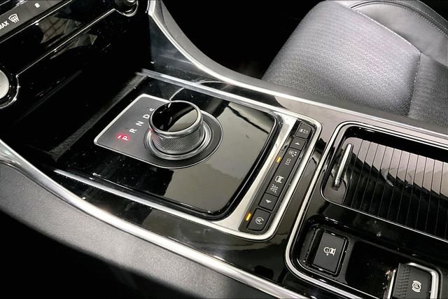 Used 2016 Jaguar XF Prestige AWD/4WD image 11