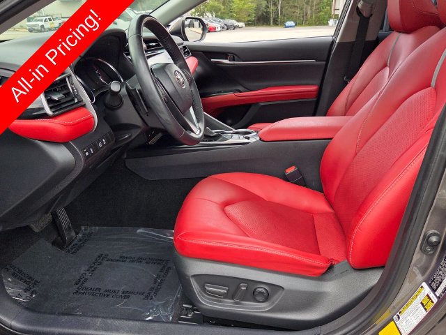 Used 2020 Toyota Camry XSE FWD image 9