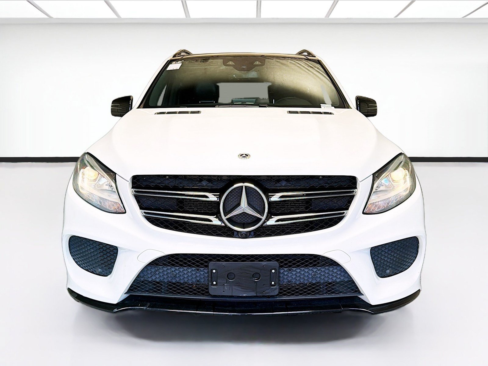 Used 2018 Mercedes-Benz GLE 350 image 2