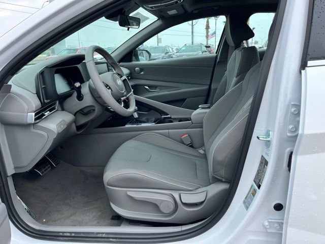 New 2026 Hyundai Elantra SEL Sport Premium FWD image 15