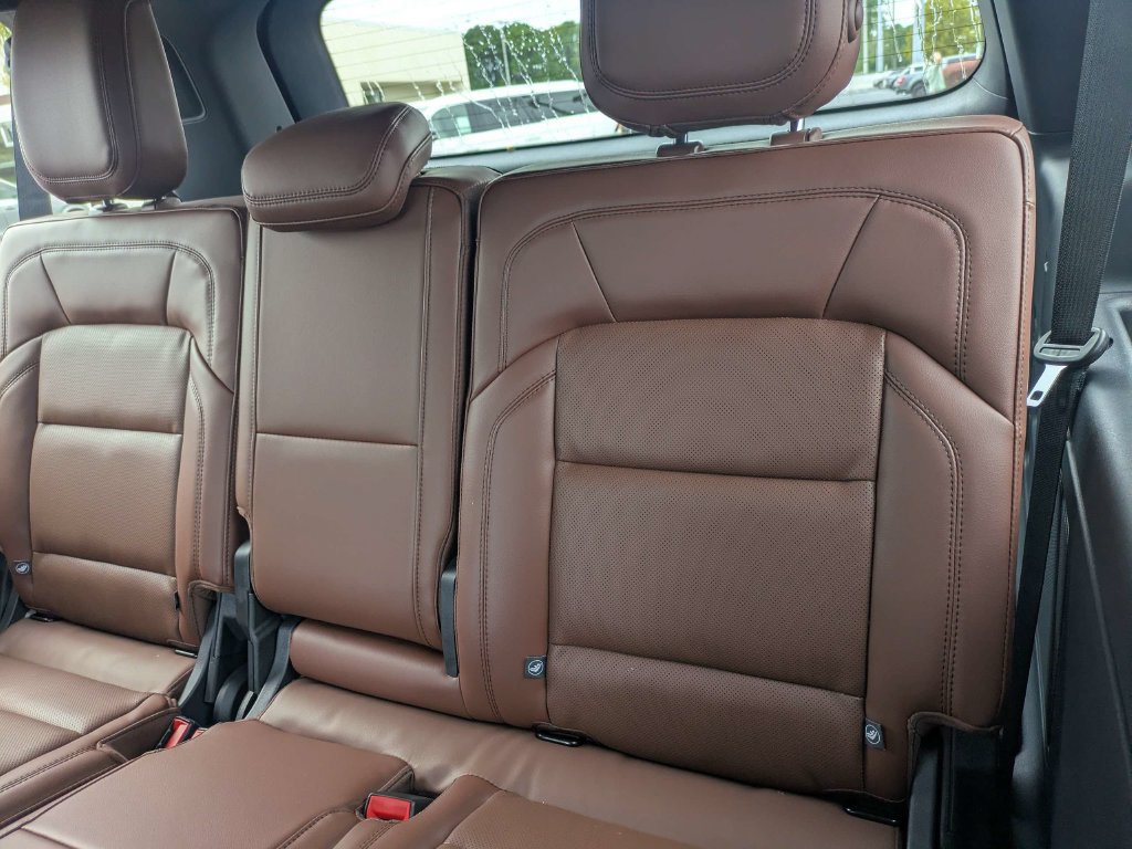 New 2027 Lincoln Navigator L Reserve AWD/4WD image 19