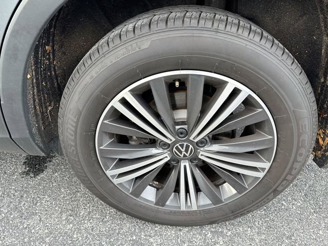 Used 2024 Volkswagen Tiguan Wolfsburg Edition image 10