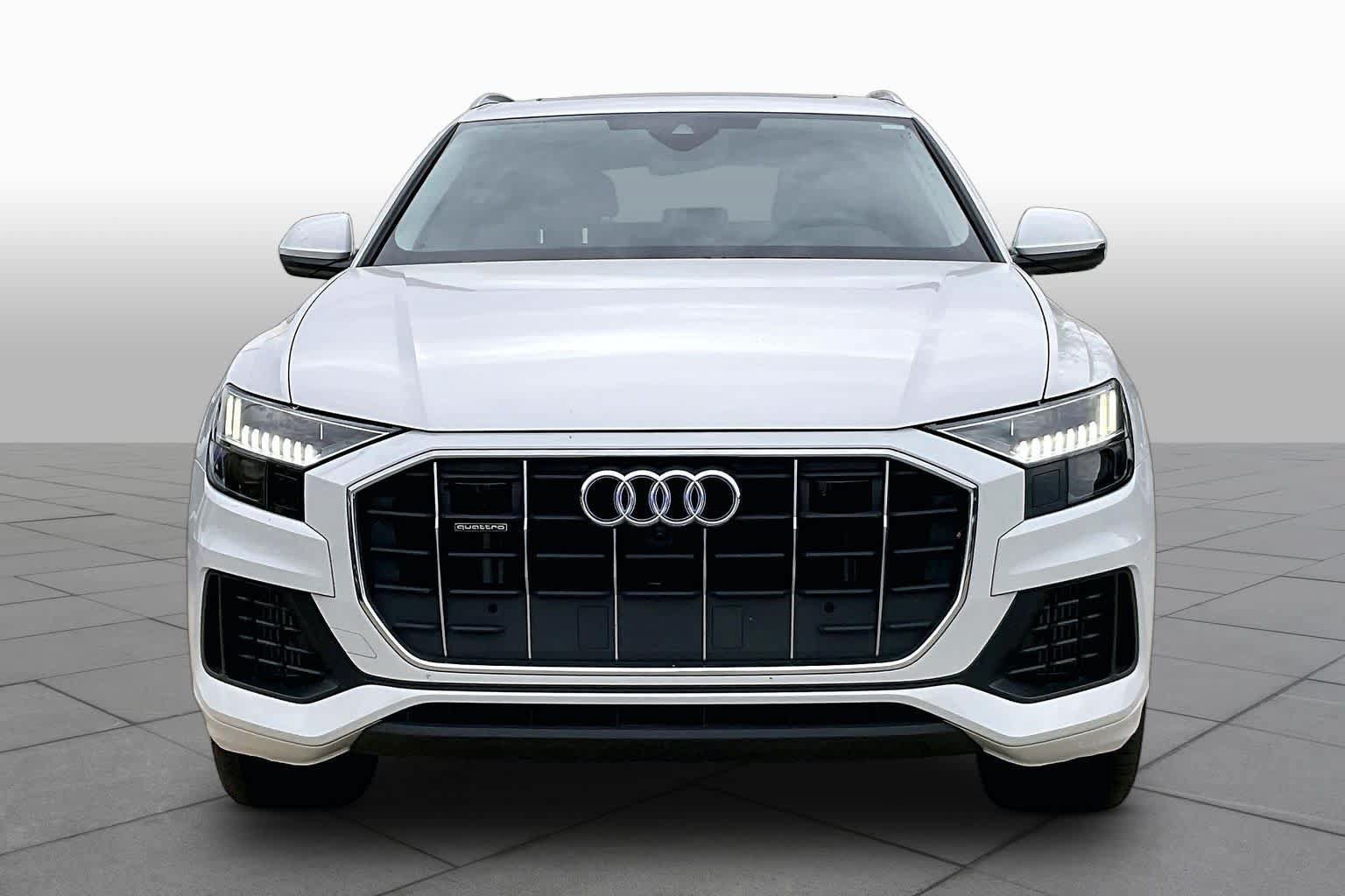 Used 2023 Audi Q8 Premium w/ Convenience Package AWD/4WD image 4