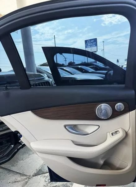 Used 2021 Mercedes-Benz C 300 Sedan image 19