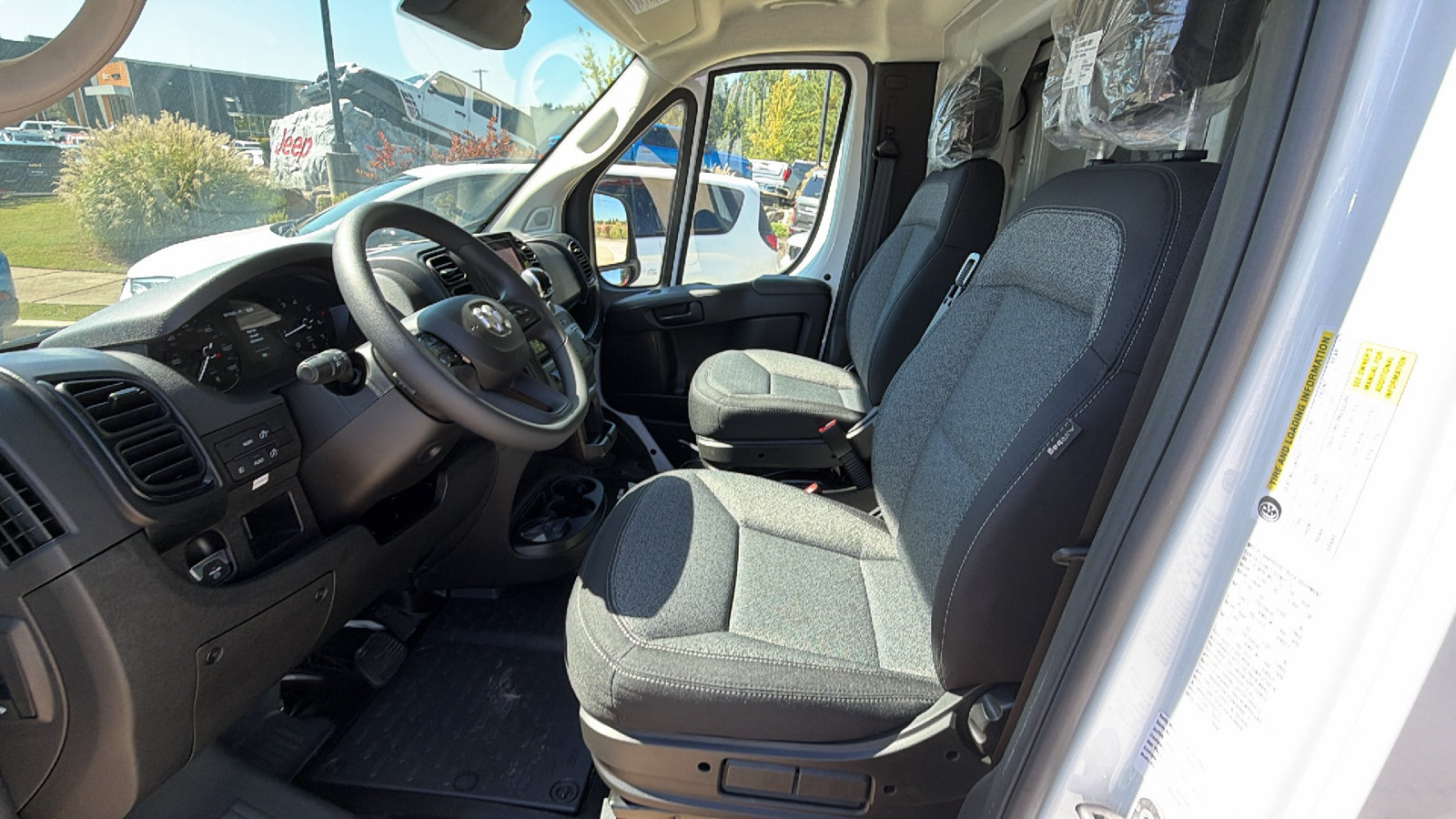 New 2026 RAM ProMaster 3500 w/ Convenience Group FWD image 17
