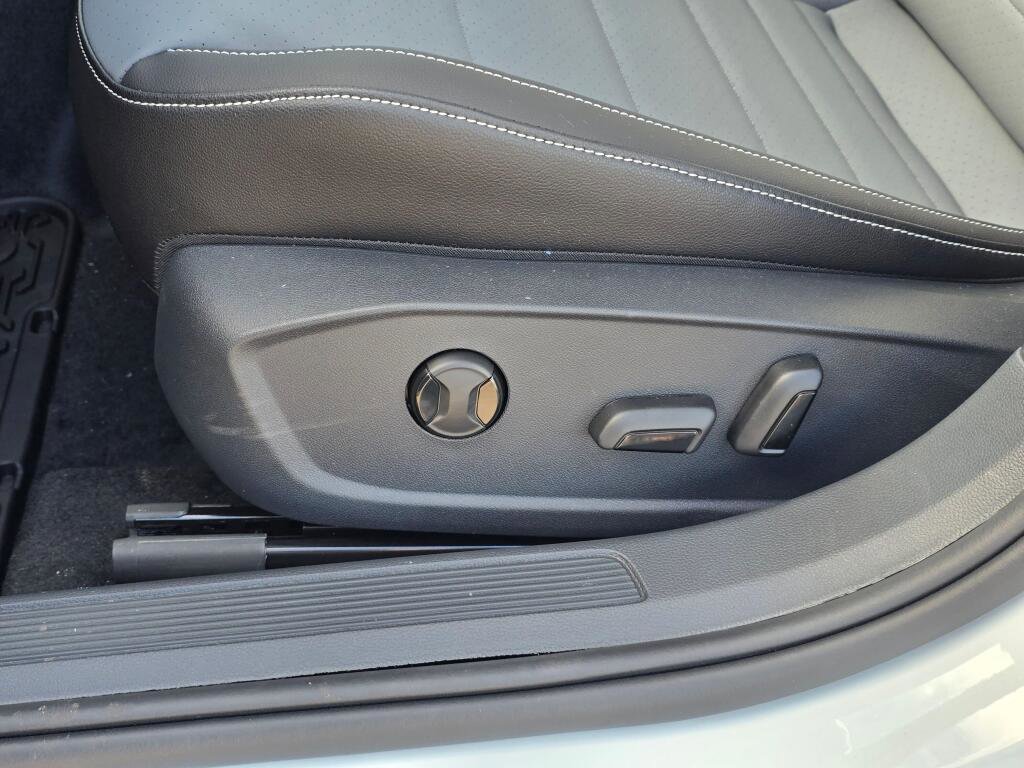 New 2026 Volkswagen Jetta SE image 20