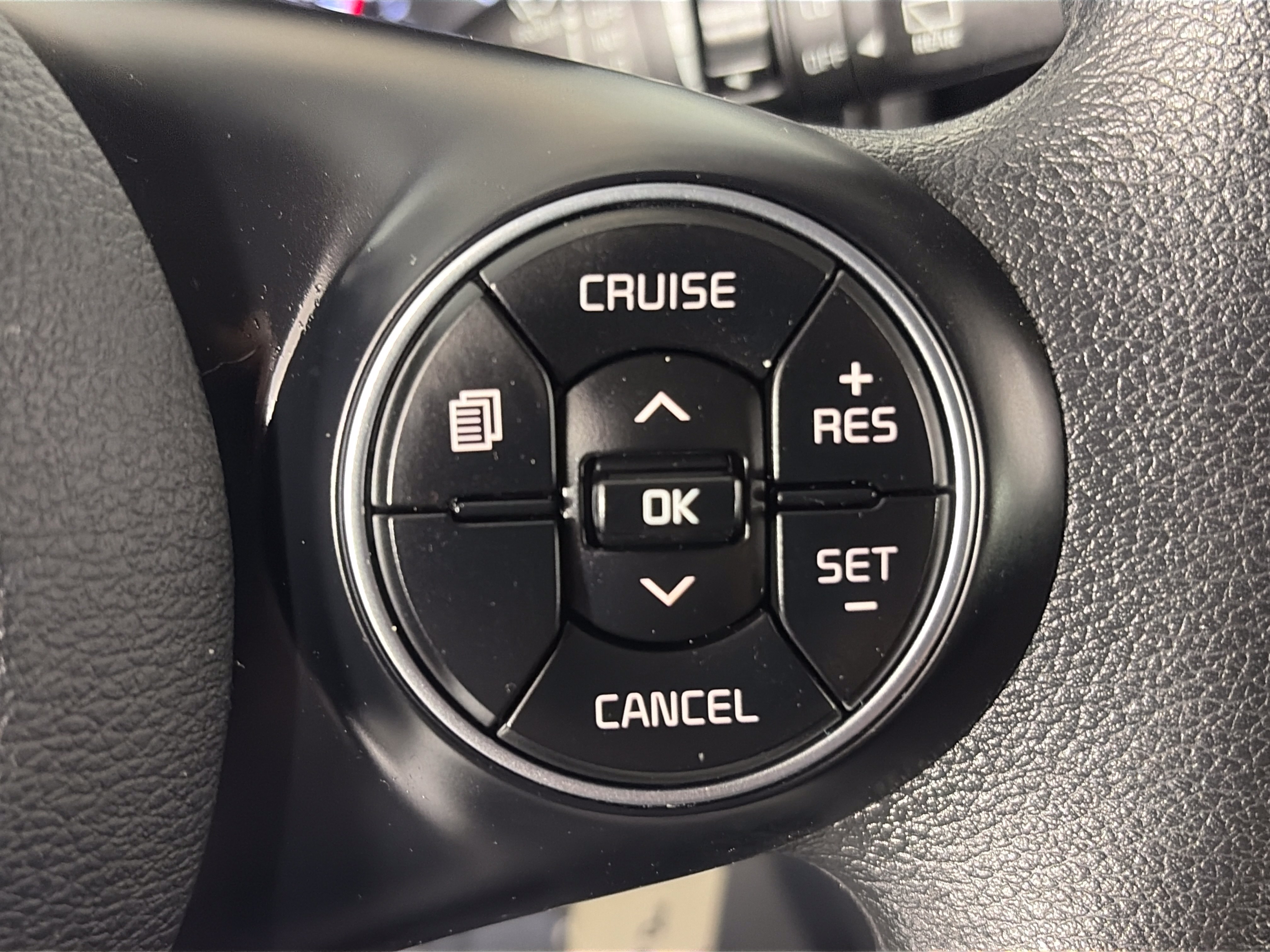 Certified 2022 Kia Soul LX w/ Technology Package FWD image 32