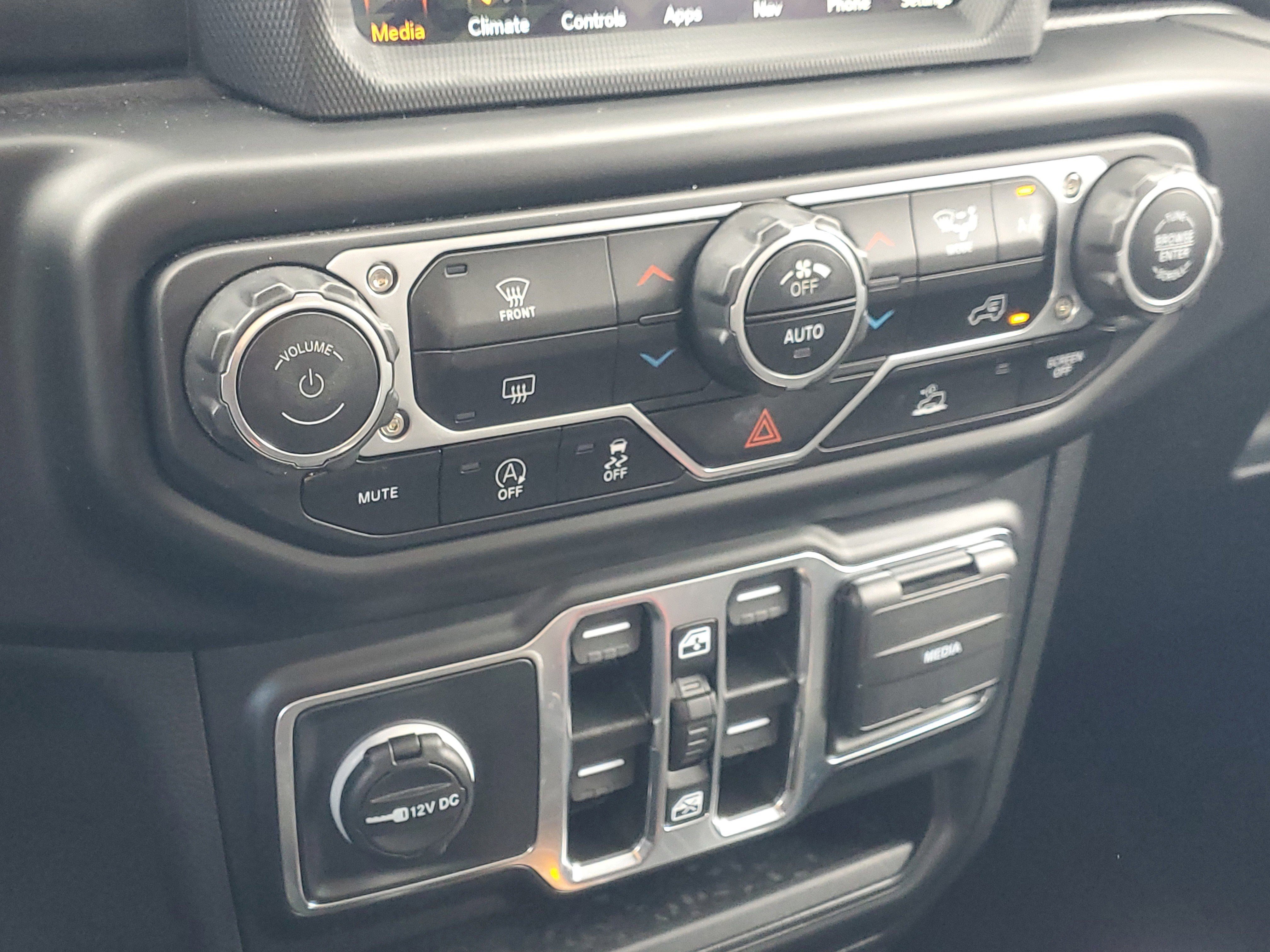 Used 2022 Jeep Gladiator Overland w/ Popular Equipment Package image 26