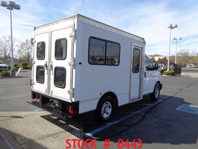 Used 2016 Chevrolet Express 3500 image 8