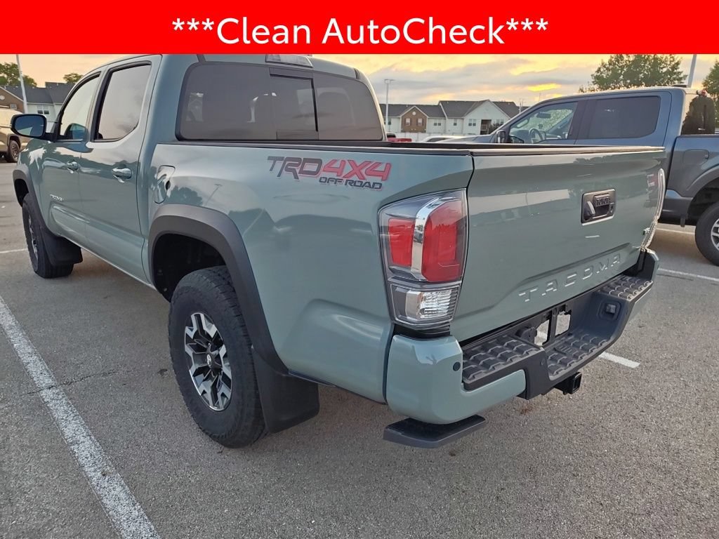 Used 2023 Toyota Tacoma TRD Off-Road w/ Technology Package AWD/4WD image 4