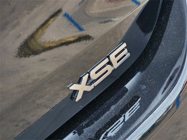Used 2023 Toyota Highlander XSE image 12