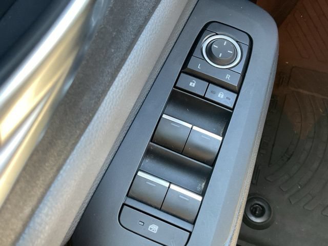 Used 2024 Toyota Prius XLE AWD/4WD image 36