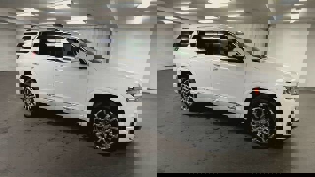 Certified 2023 GMC Acadia Denali w/ Denali Ultimate Package image 2