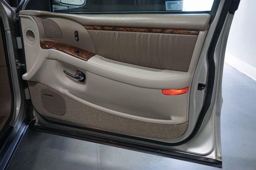 Used 2004 Buick Park Avenue Ultra FWD image 72