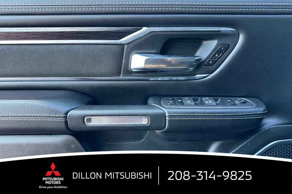Used 2024 RAM 1500 Laramie AWD/4WD image 12