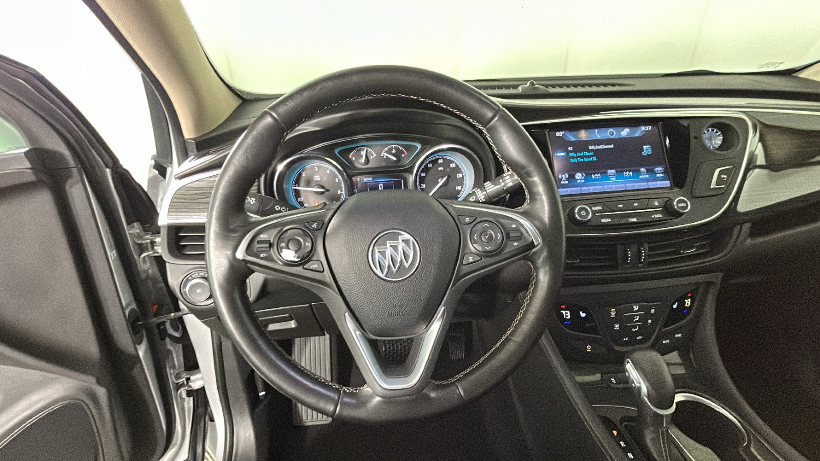 Used 2017 Buick Envision Essence AWD/4WD image 17