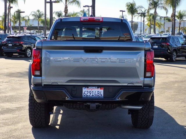 Used 2024 Chevrolet Colorado ZR2 w/ ZR2 Convenience Package III image 7