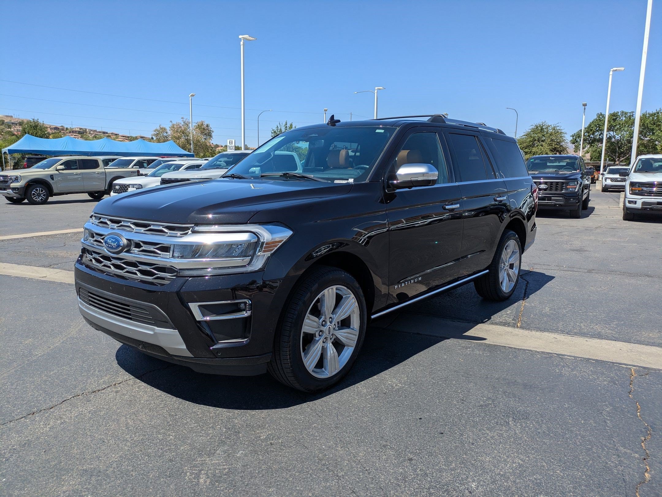 Used 2024 Ford Expedition Platinum AWD/4WD image 10