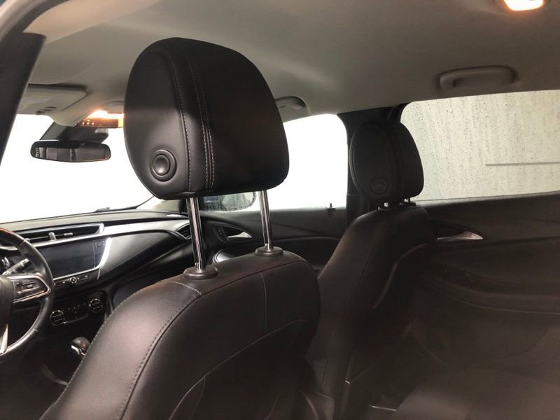 Used 2021 Buick Encore GX Select image 17