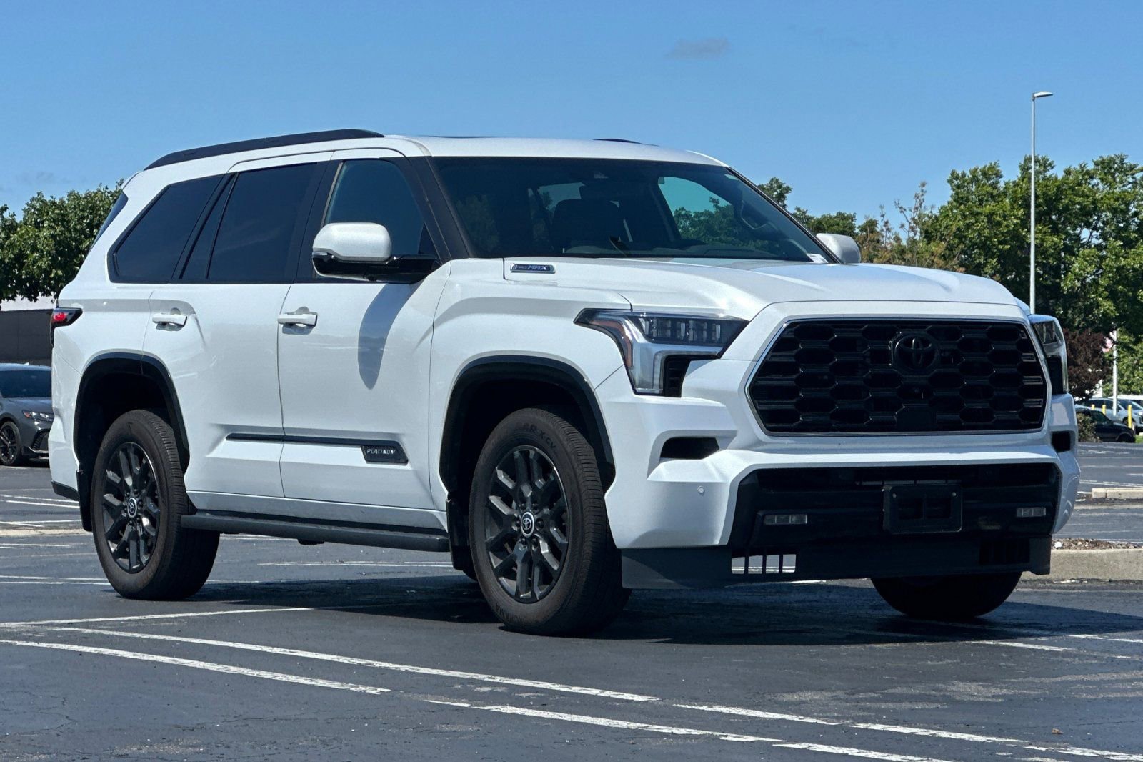 Used 2024 Toyota Sequoia Platinum image 2