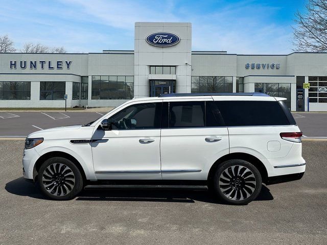 Used 2022 Lincoln Navigator Black Label image 7