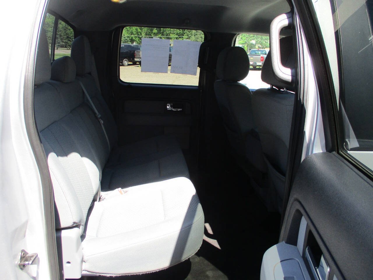 Used 2014 Ford F150 XLT w/ Equipment Group 302A Luxury AWD/4WD image 21