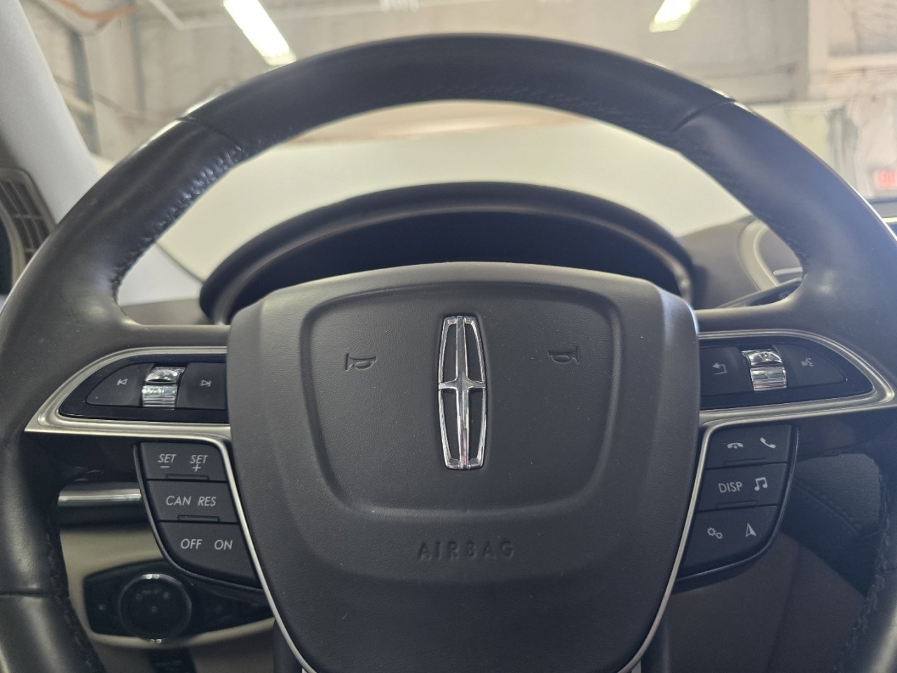 Used 2020 Lincoln Nautilus Reserve FWD image 25