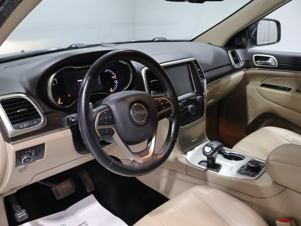 Used 2014 Jeep Grand Cherokee Limited AWD/4WD image 16